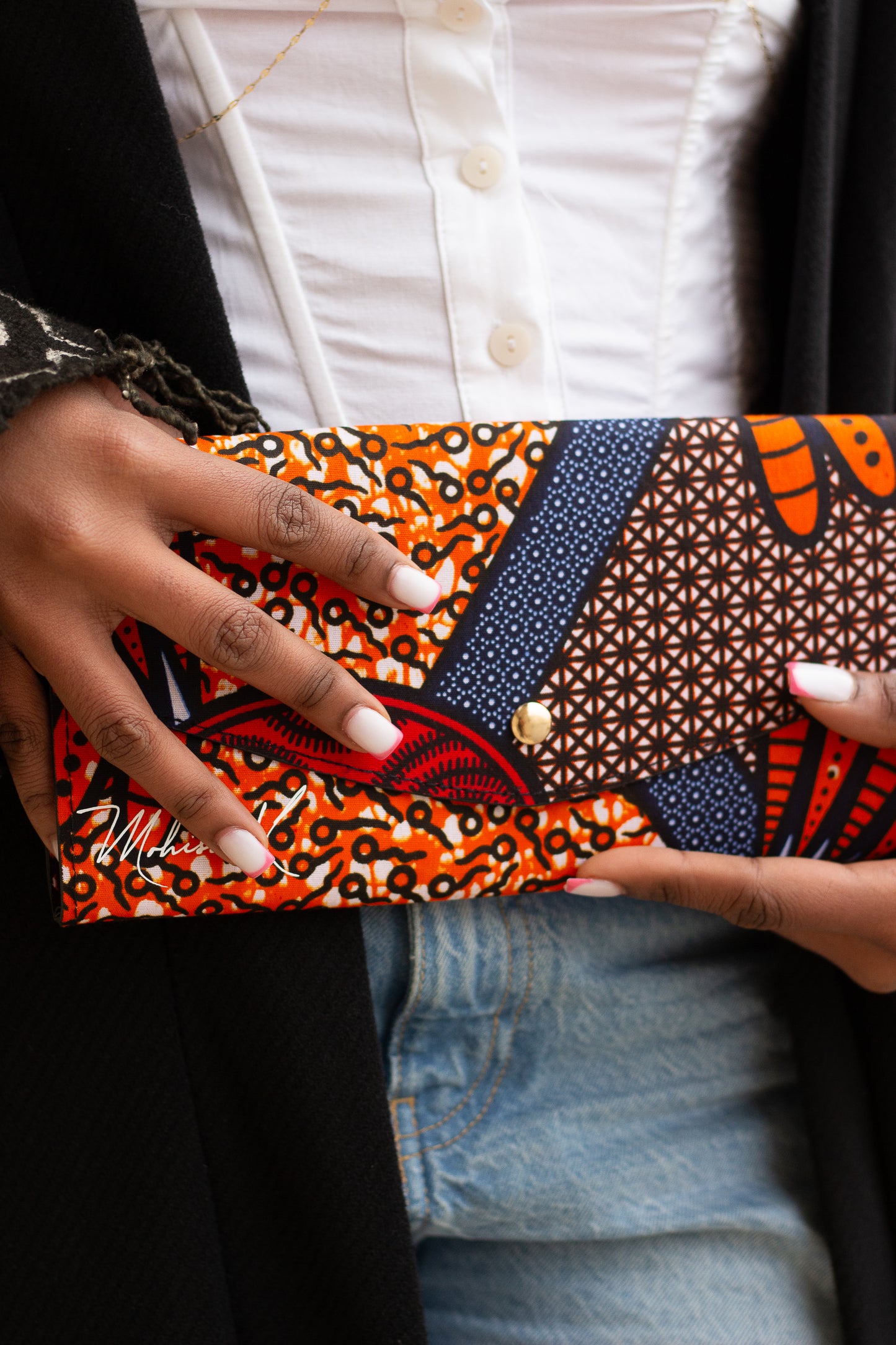 Pochette Wax Prestige avec Chaînette Dorée – Tendance & Tradition