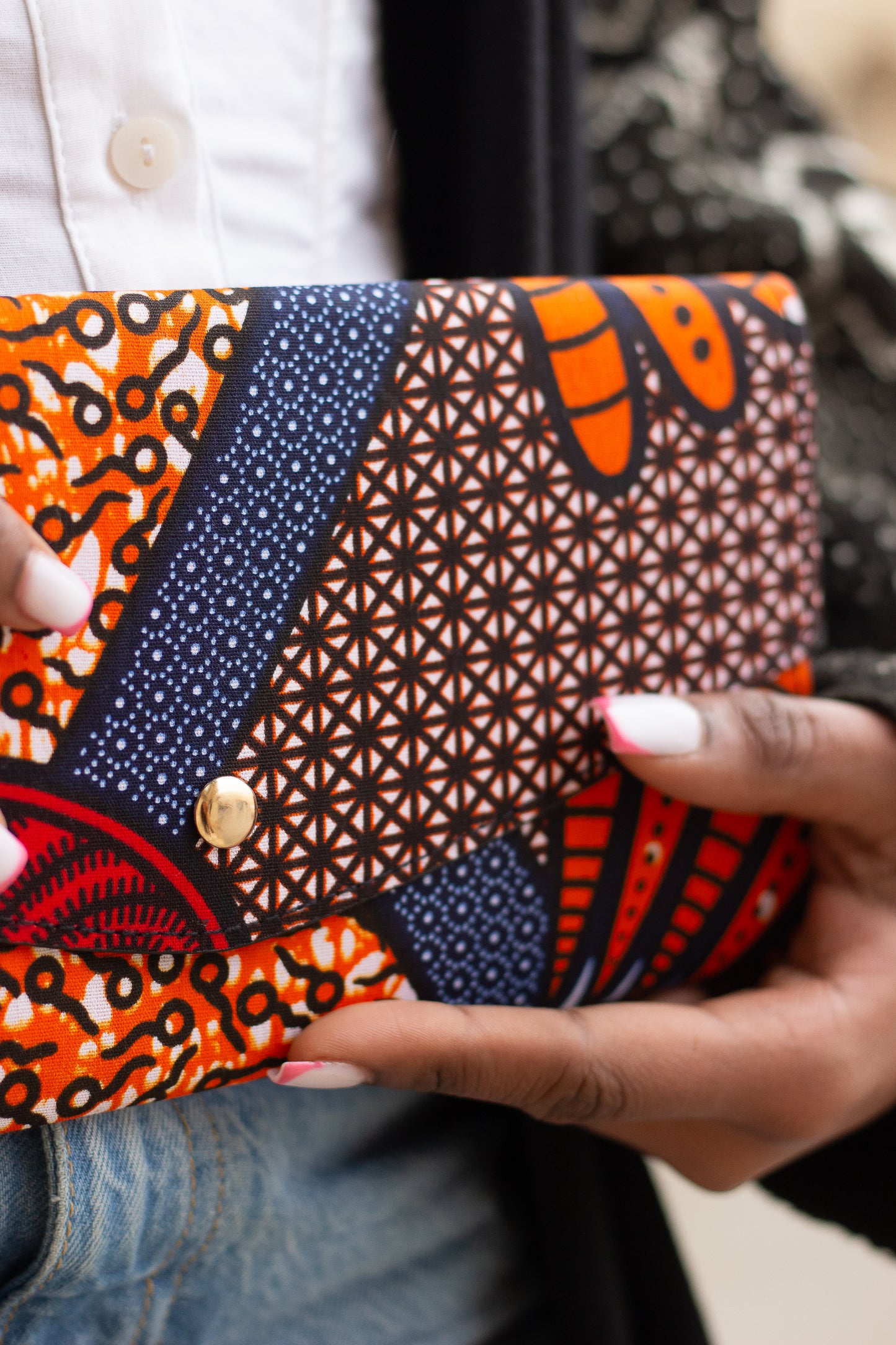 Pochette Wax Prestige avec Chaînette Dorée – Tendance & Tradition