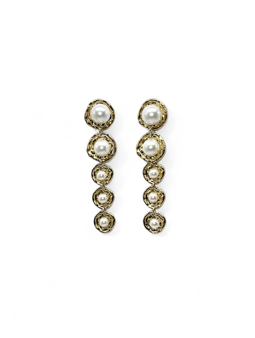 NWADIYA · Boucles d'Oreilles Longues Perles Nacrées Dorées · La Sélection Mohissa K
