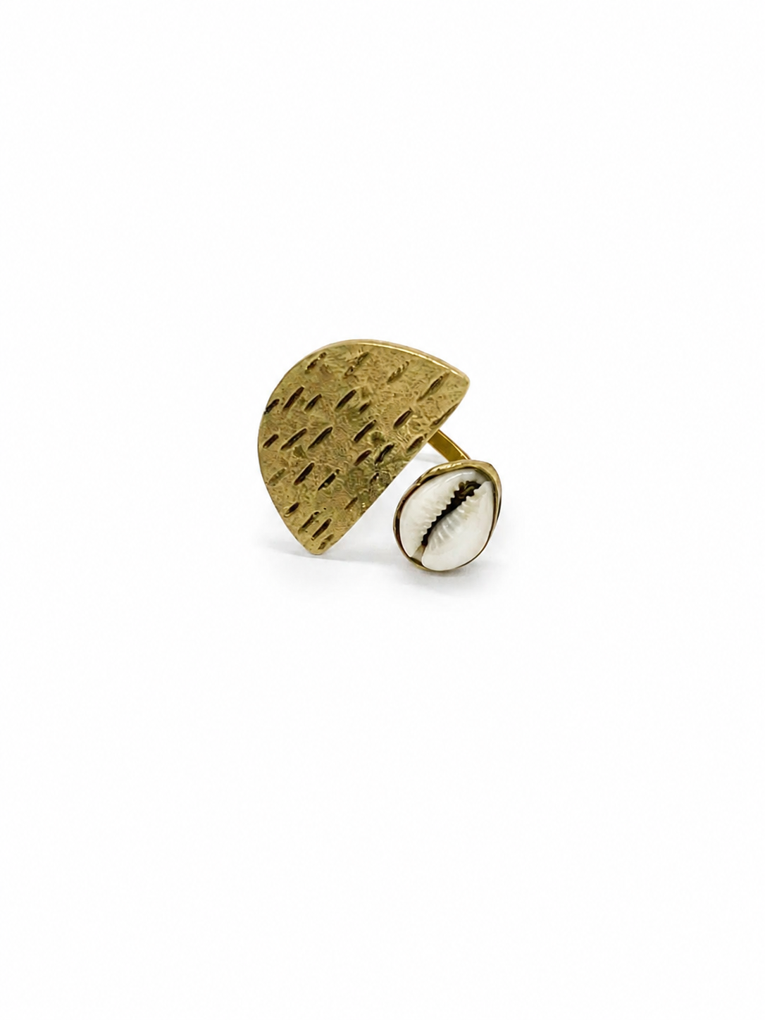 SALIMATOU Bague en Bronze avec son coquillage •Terre Kenya