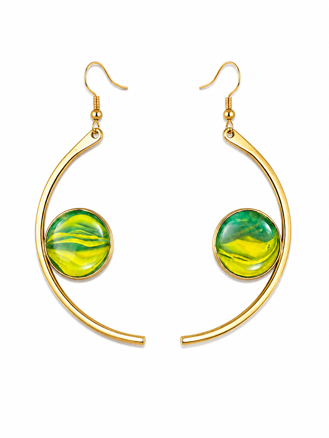 KÉLYA Boucles d’oreilles ethniques africaines en laiton doré, sublimées par une perle en verre •Terre Kenya.