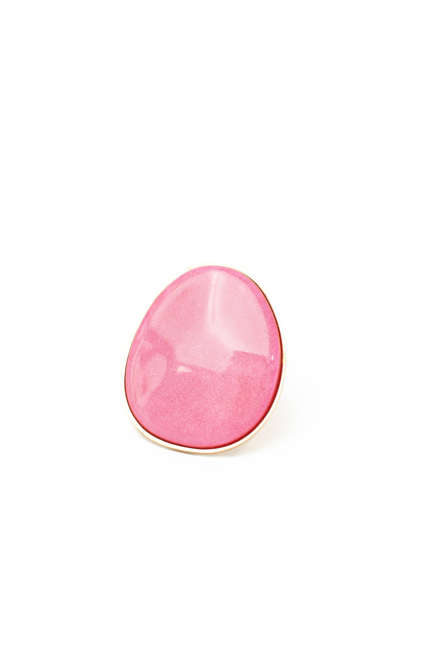 Bague Statement Dorée avec Disque en Nacre – Élégance et Raffinement Naturel