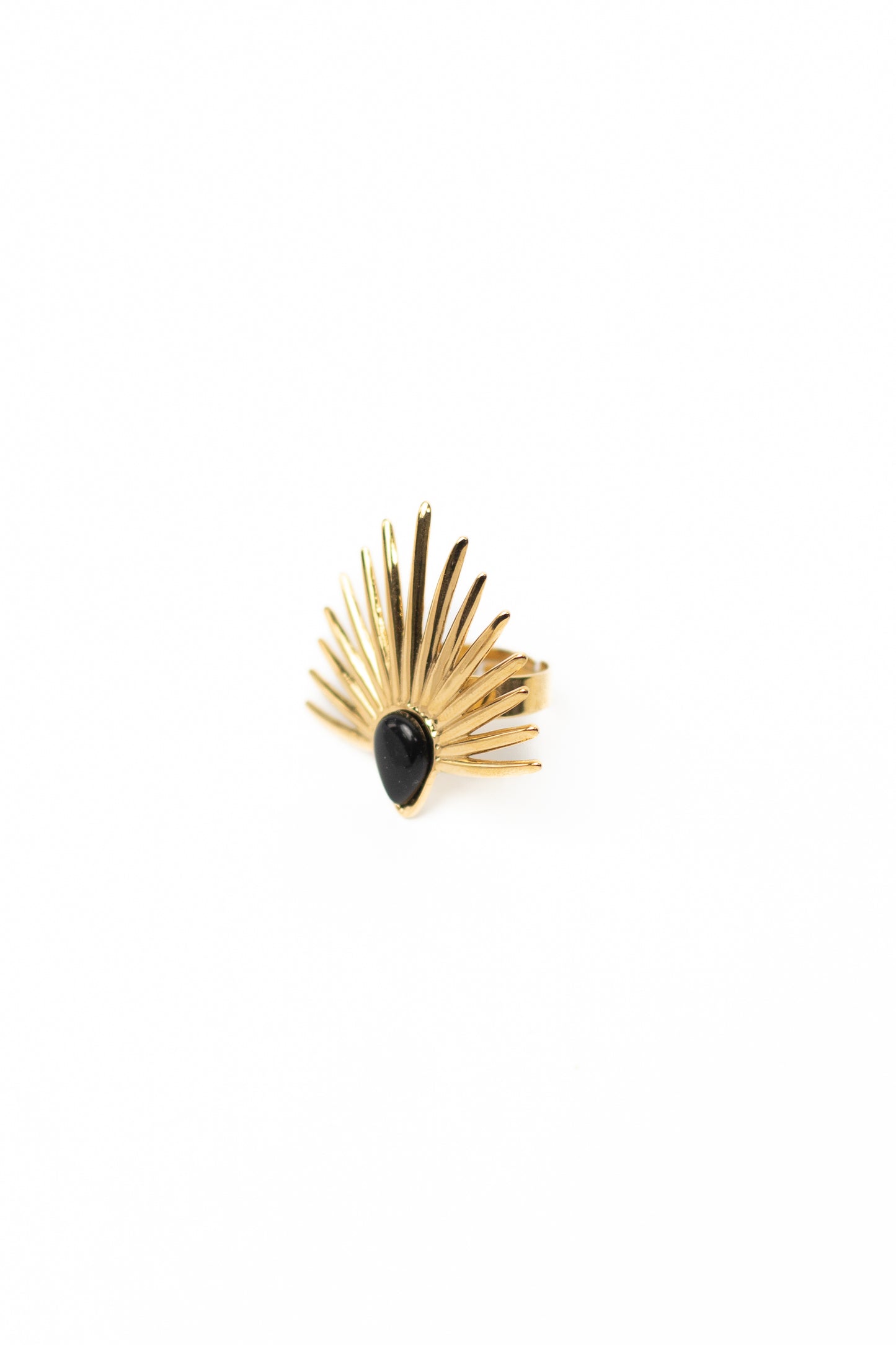 SARFINA · Bague Acier Inoxydable Doré ornée d'une pierre de couleur · La Sélection Mohissa K