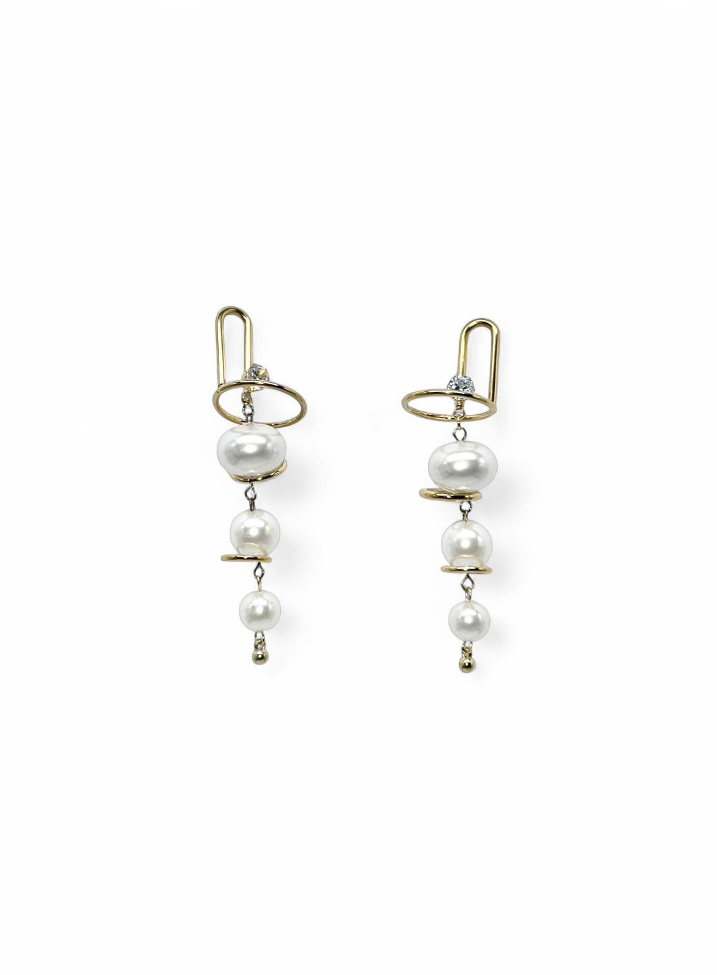 AMINA · Boucles d'Oreilles Longues Perles Dorées Pendantes · La Sélection Mohissa K