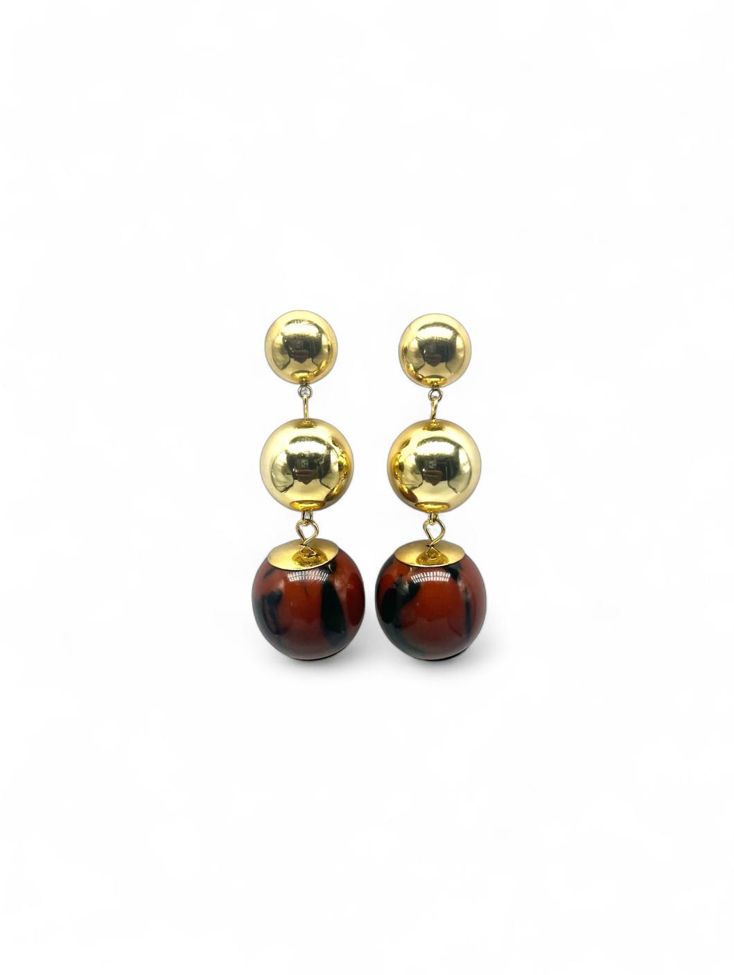 AMARA · Boucles d'Oreilles Boules Dorées Zèbre Pendantes · La Sélection Mohissa K
